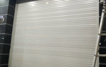 Thi Công Lắp Đặt Cửa Cuốn Quận 6 TPHCM