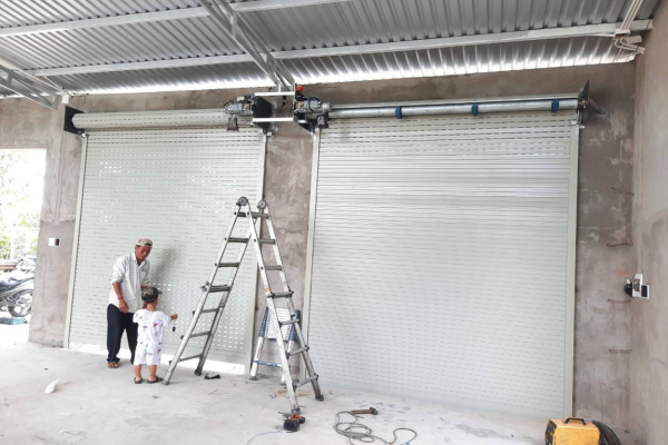 Cứa Cuốn Việt Đức